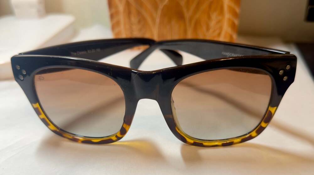 Privé Revaux The Classic Polarized Handcrafted Sunglasses in Black/Tortoise